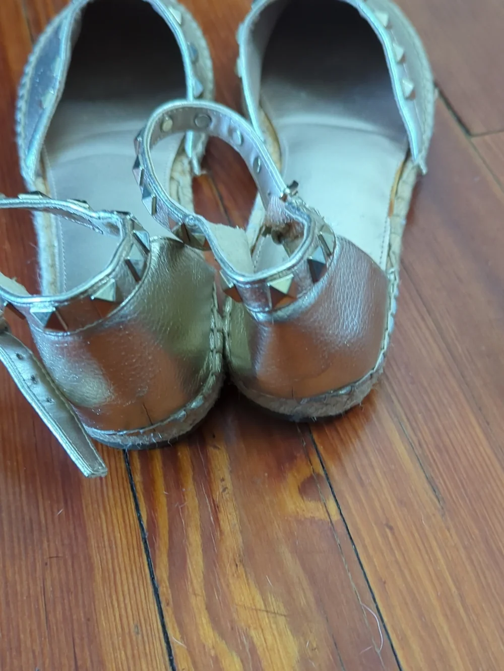 Women's Marc Fisher Gold Metallic Stud Espadrille Flats with Ankle Strap Sz 9